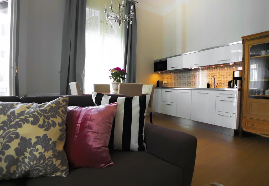 Golden Stars Budapest Apartments Exterior foto